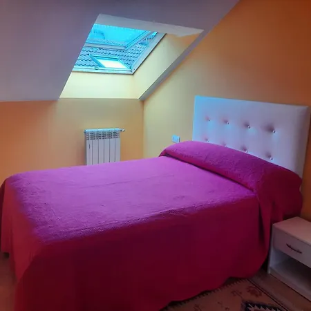 Cangas Alameda Apartment